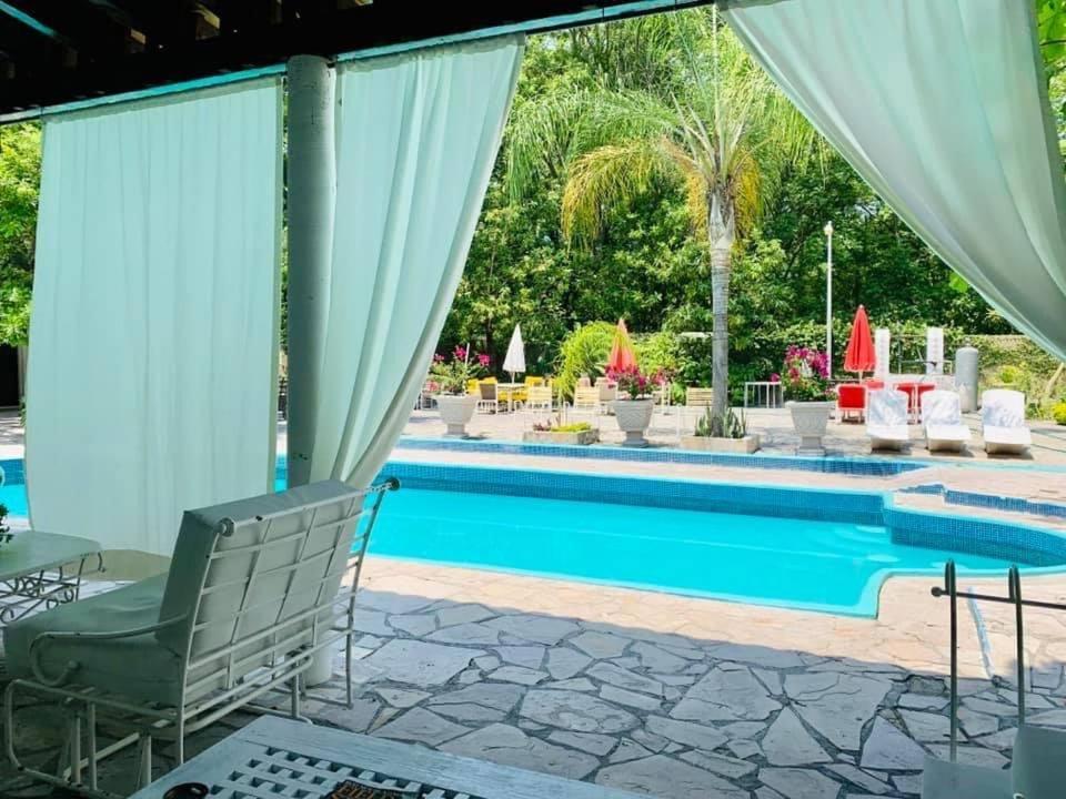 La Casita Inn Bustamante Buitenkant foto