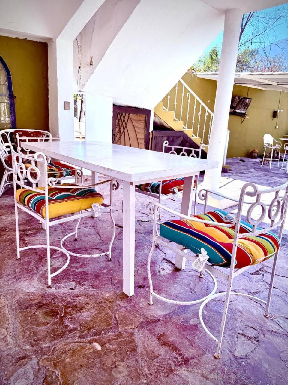 La Casita Inn Bustamante Buitenkant foto