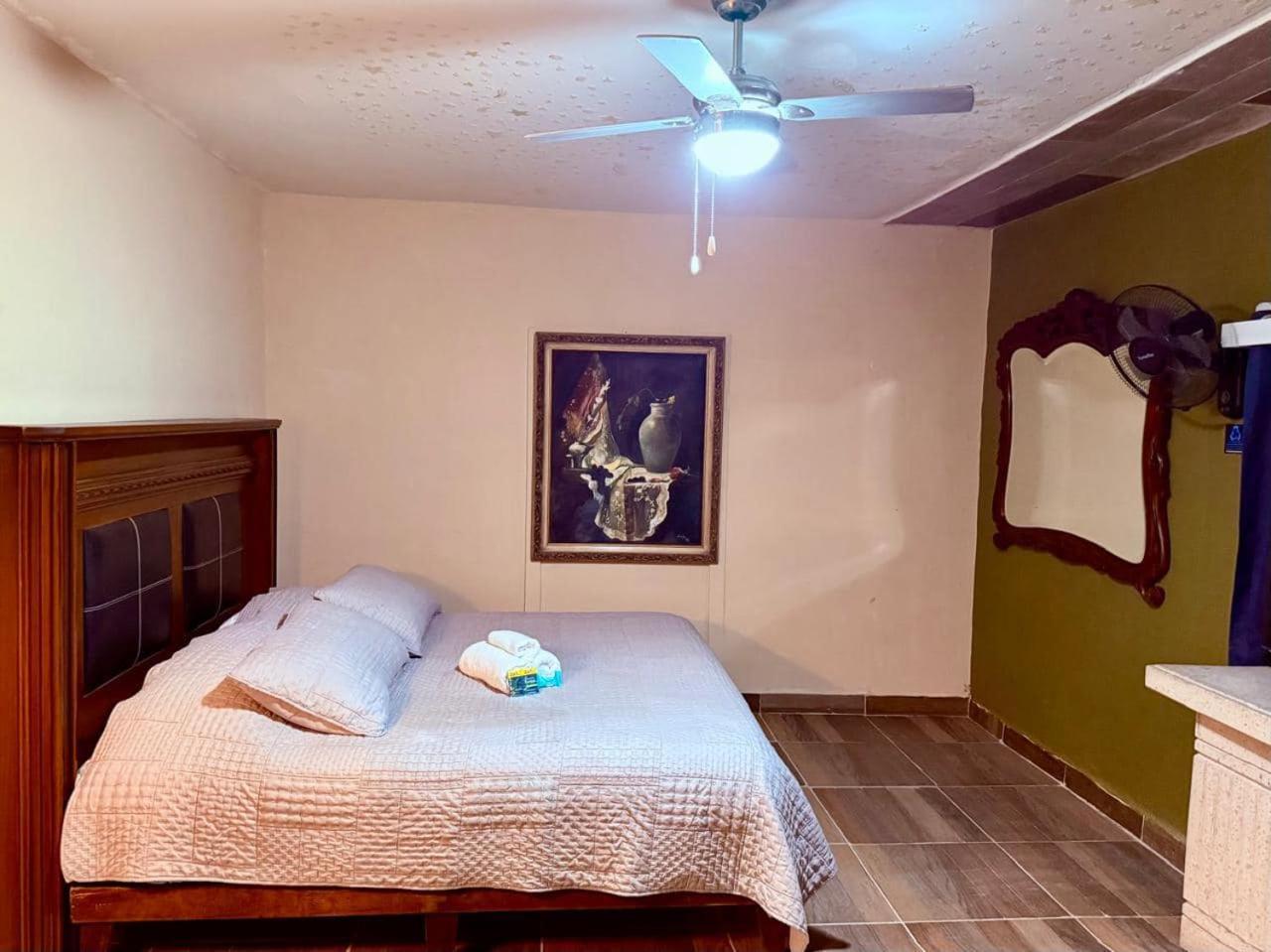 La Casita Inn Bustamante Buitenkant foto