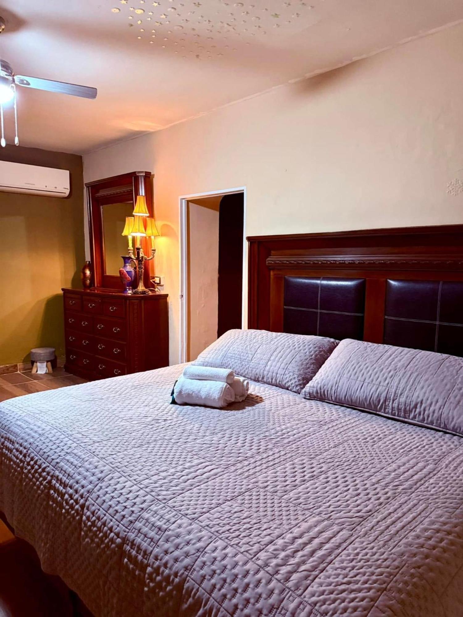 La Casita Inn Bustamante Buitenkant foto